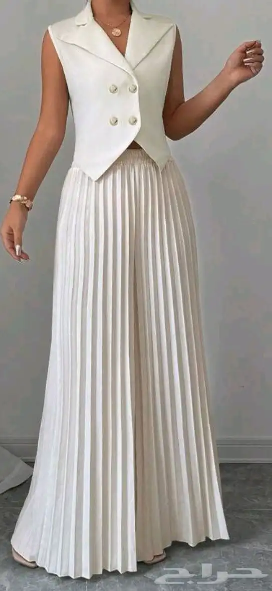 لبس طقم مميز 0