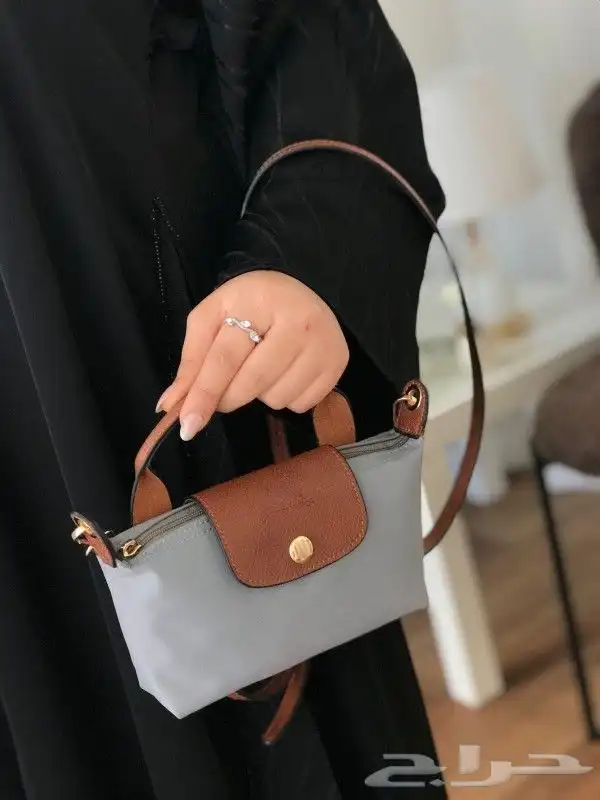 شنط D G شنط كوتش شنط هرمز كواليتي درجة اولى 13