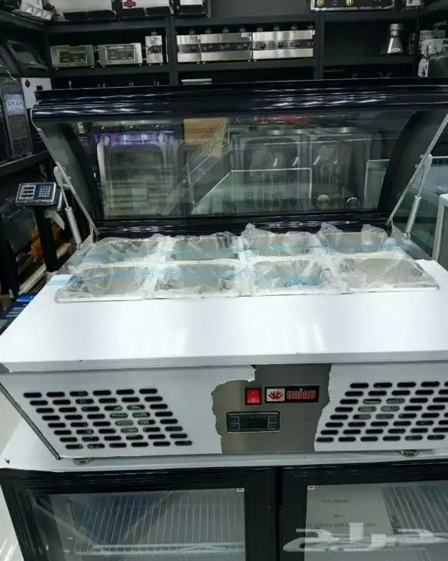 ثلاجات عرض فواق الطاوله بغطاء زجاجي ثلاجة عرض فواق الكونتر 1