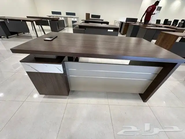 جديد مكاتب ادارية كل مقاسات متوفر 0