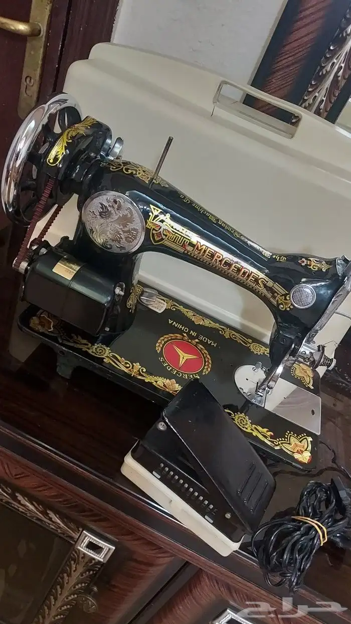 مكينه للبيع ممتازه لها 40 عام لم تستخدم ابد 0