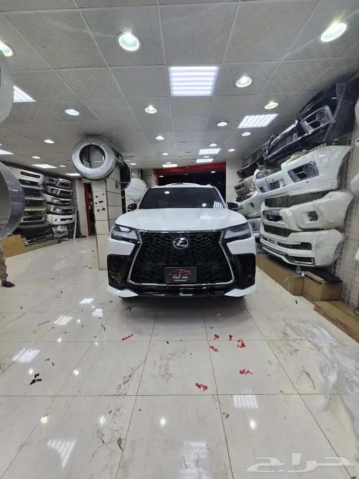 جيب لكزس 2025 0
