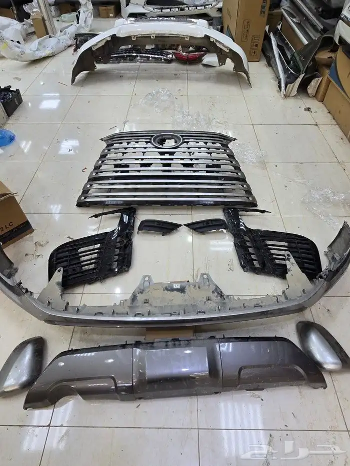 جيب لكزس 2025 8