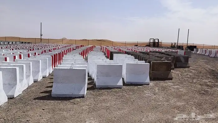 حواجز خرسانيه وزينة حدائق مناهيل مصدات قواعد اناره 0