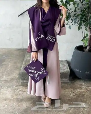عبايات التخرج 2025 9
