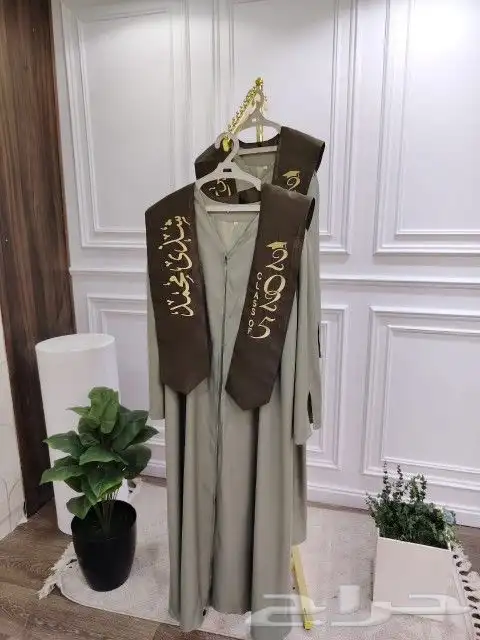 عبايات التخرج 2025 4