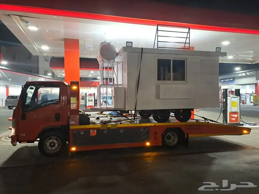 سطحه لسحب المركبات المتعطله والسليمه داخل وخارج مدينة جدة عل 7