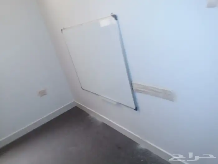 سبورات وطاولات وكراسي الاطفال ولوحات اعلانات 3