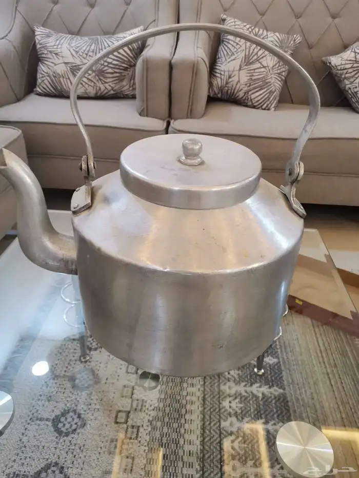 ابريق قديم جدا ثراثي حجم كبير رر للبيع 0