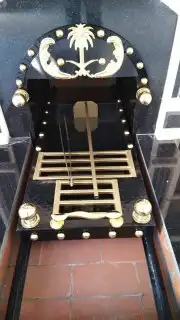 مشبات رخام مناقل حديد سحاب ومداخن شويات حفر مندي 12