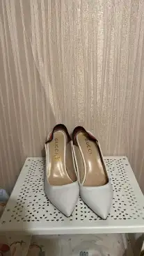 كعب قوتشي مقاس 38 5