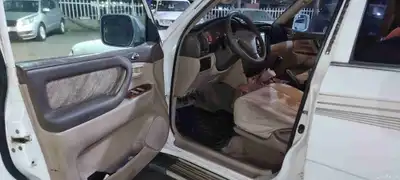تويوتا لاندكروزر GX 2000 5