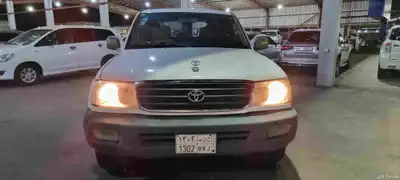 تويوتا لاندكروزر GX 2000 4