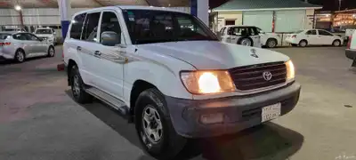 تويوتا لاندكروزر GX 2000 3
