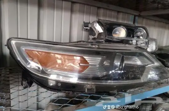 عدسات السيارات زنون انوار ليد اضاءه لمبات شمعات اسطبات محولا 46