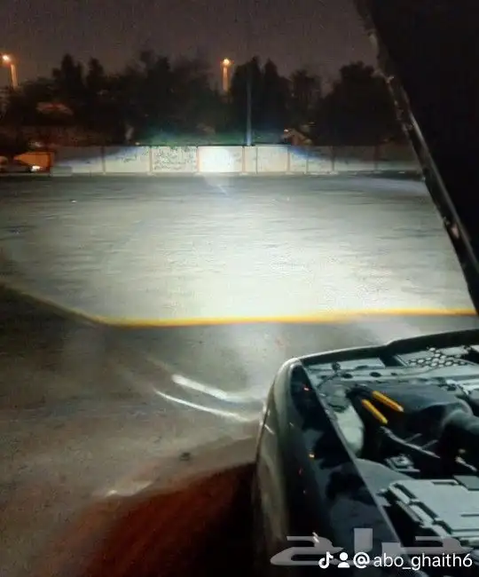 عدسات السيارات زنون انوار ليد اضاءه لمبات شمعات اسطبات محولا 44