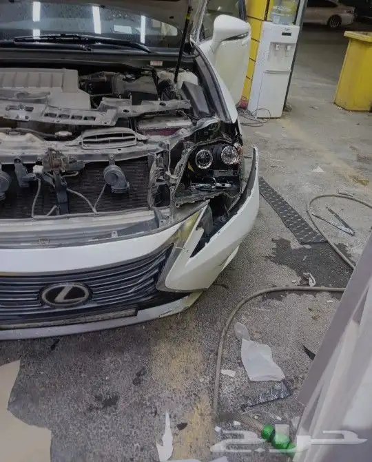 عدسات السيارات زنون انوار ليد اضاءه لمبات شمعات اسطبات محولا 8