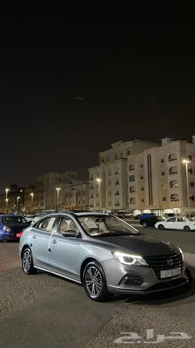 ام جي للبيع مستعمله شبه جديد انجليزيه 23