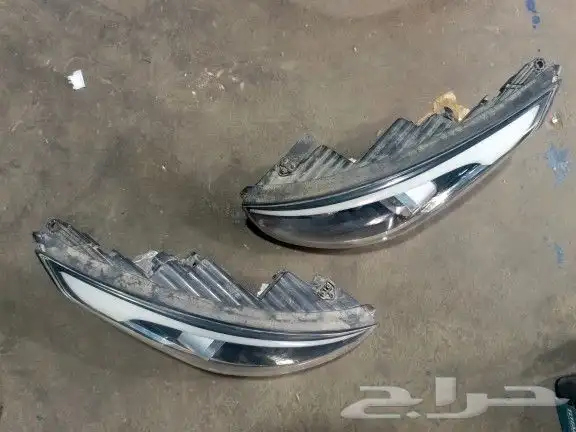 شمعات توسان لد يمين يسار 2012-2013-2014-2015 اصلي وكاله 1