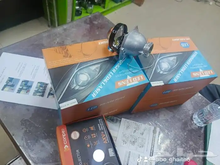 عدسات السيارات زنون انوار ليد اضاءه لمبات شمعات اسطبات محولا 41