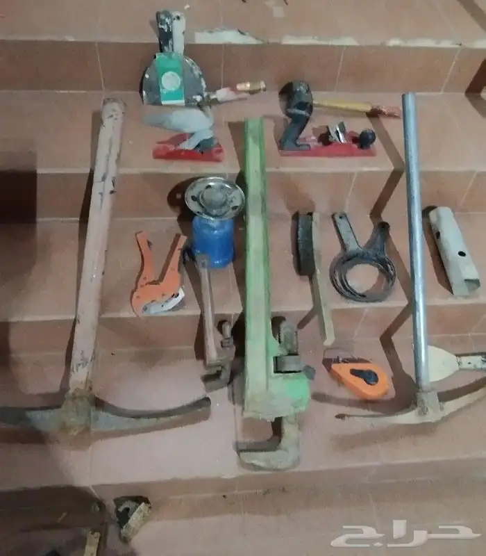 طاقات رافعات وعدد ومعدات 10