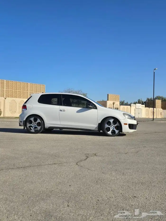 VW Golf MK6 2012 coupe 4