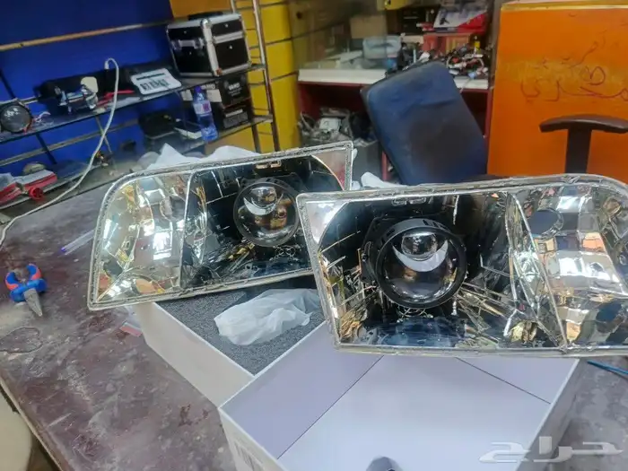 عدسات السيارات زنون انوار ليد اضاءه لمبات شمعات اسطبات محولا 16