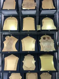 دروع هدايا بشوت مشالح سيوف 26