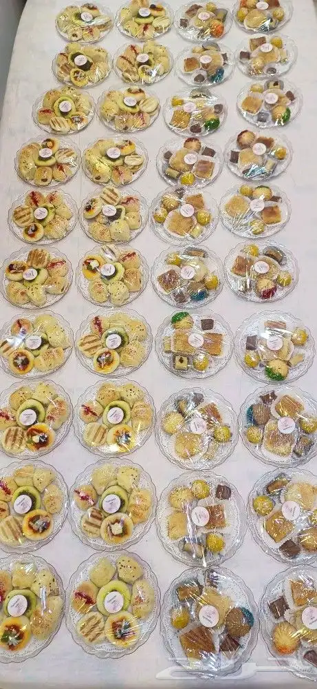 مخبوزات طازجة كل يوم 3