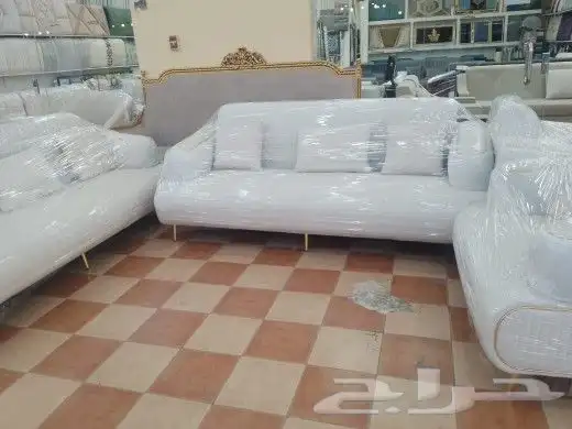 تنجيد وتفصيل جميع انوع الكنب و المجالس و الستائر والمفروشات 9