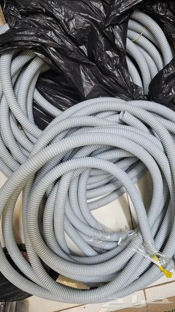 أغراض ديكور محل شبه جديد واغلبها جديد لم تستعمل 8