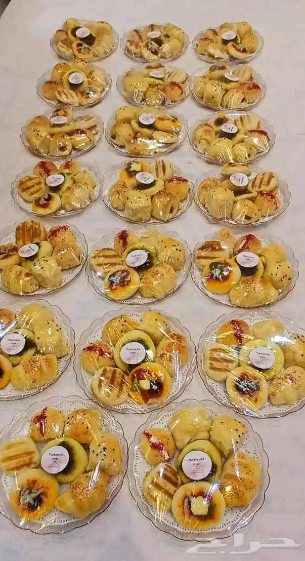 مخبوزات طازجة كل يوم 2