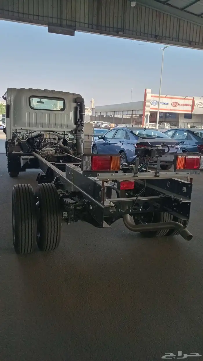 ايسوزو دينا 5 طن طويل 2025 1