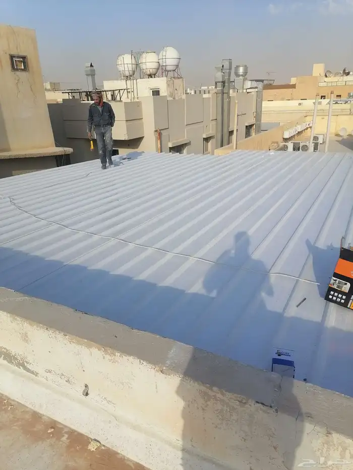 مظلات سيارات ساندويش بانل بناء ملاحق 8
