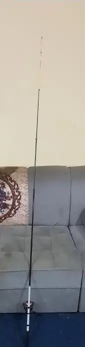للبي سنارة لصيدك السمك بكامل الملحقات جديده الطول 2.10 متر 1
