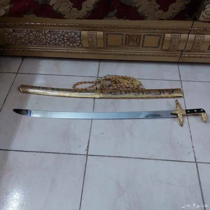سيف عرضه سيف منقوش 2