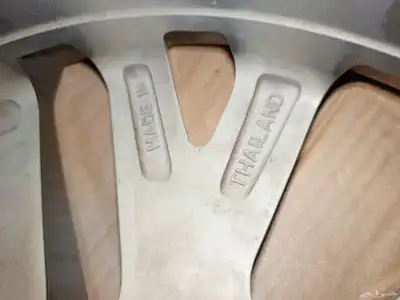جنوط لكزس es350 اصليه وكاله 2