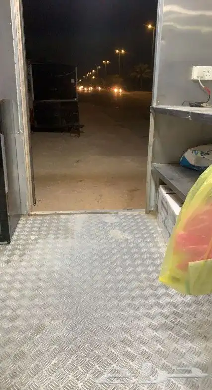 فرصه استثماريه عربة طعام للبيع 2