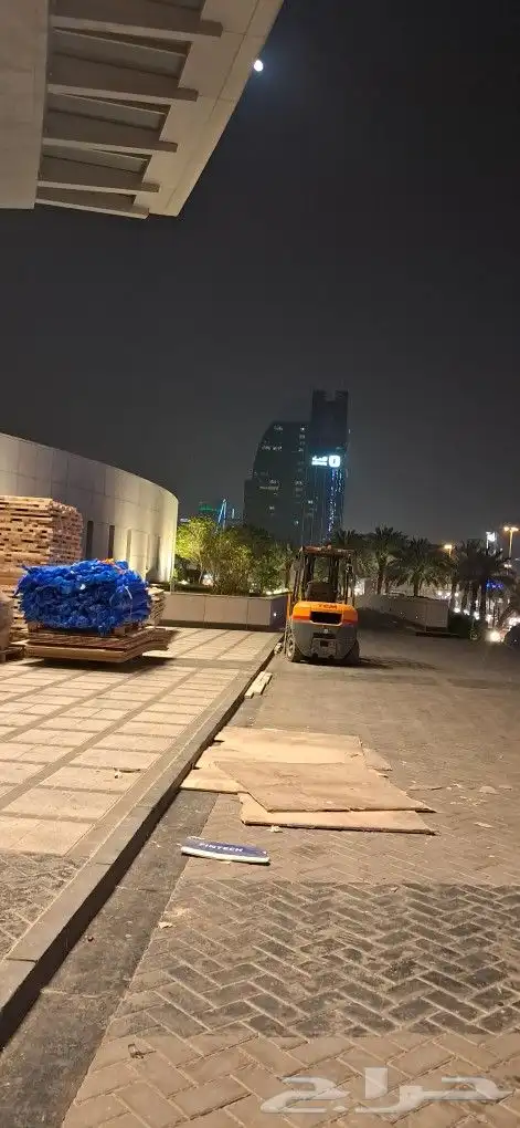 فور كلفت شوكه للايجار على اي إتجاه متوفر حلي 2