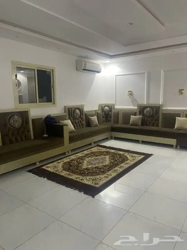 فيلا دور ارضي مؤسس ثلاث شقق 360 م زاوية علي شارعين 4