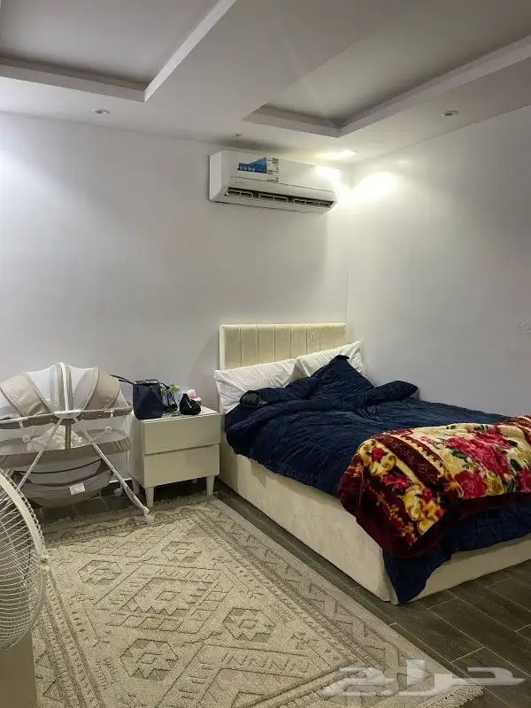 فيلا دور ارضي مؤسس ثلاث شقق 360 م زاوية علي شارعين 6
