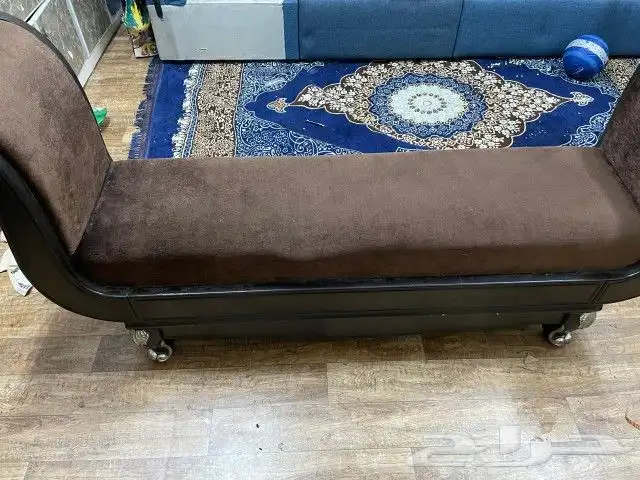 كنب شبه جديد ب30ريال 2