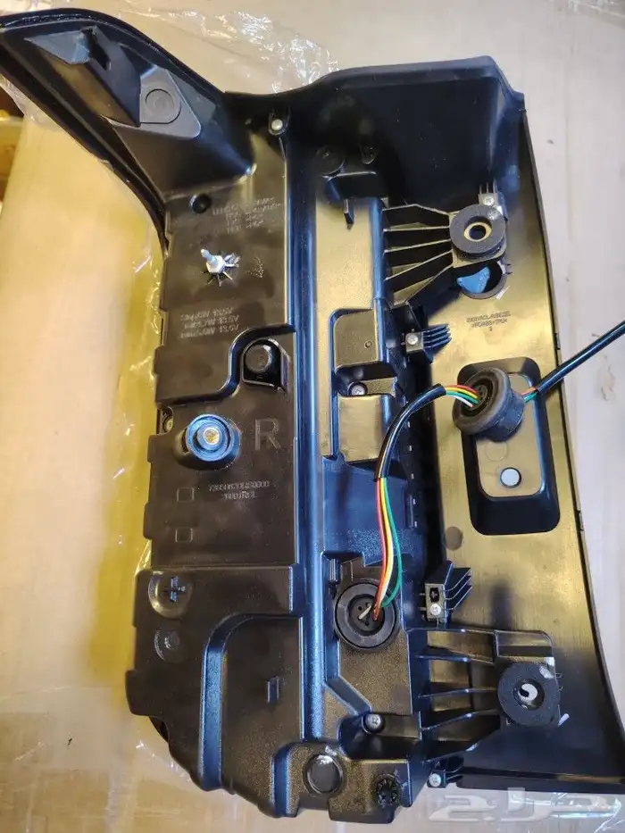 اسطب جاك gs8 يمين 2022-2024 Jac gs8 سطب 5