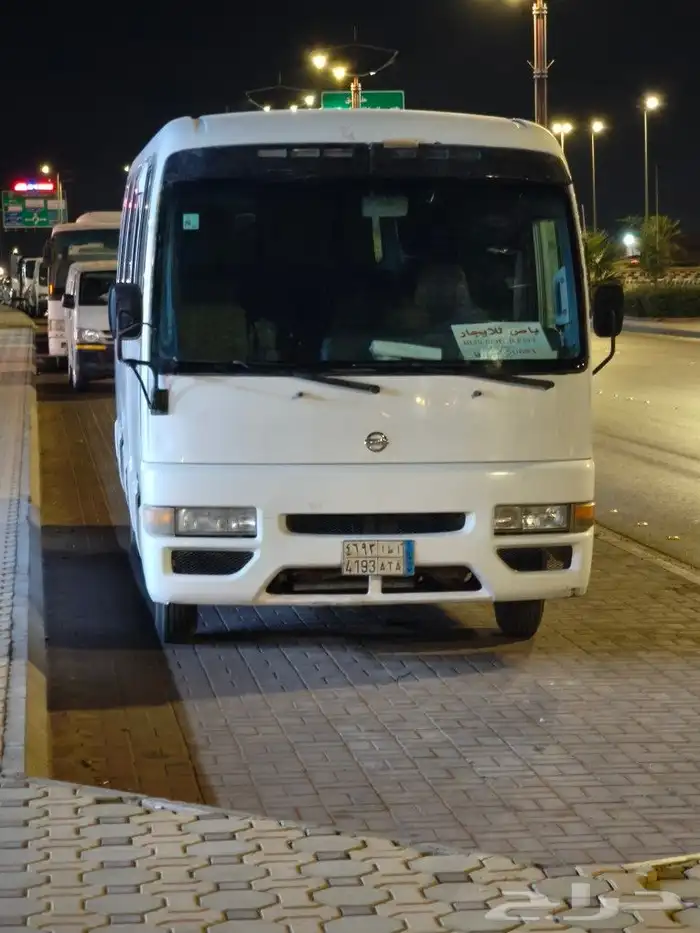 باص نيسان سيفيليان للايجار 5