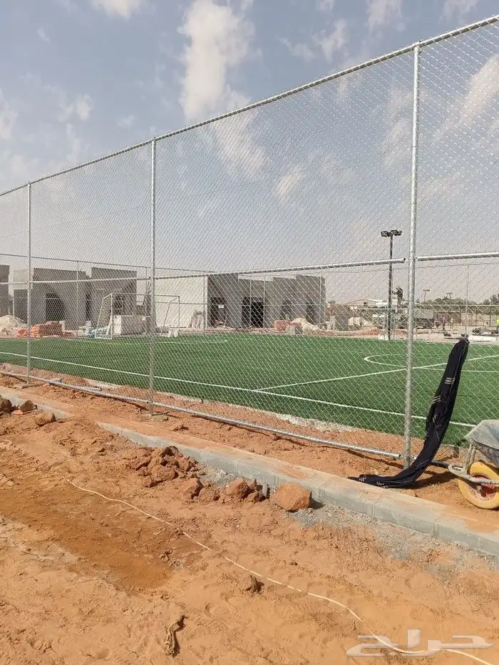تسوير المزارع والأراضي البيضاء وتوريد وزراعة النخيل 11