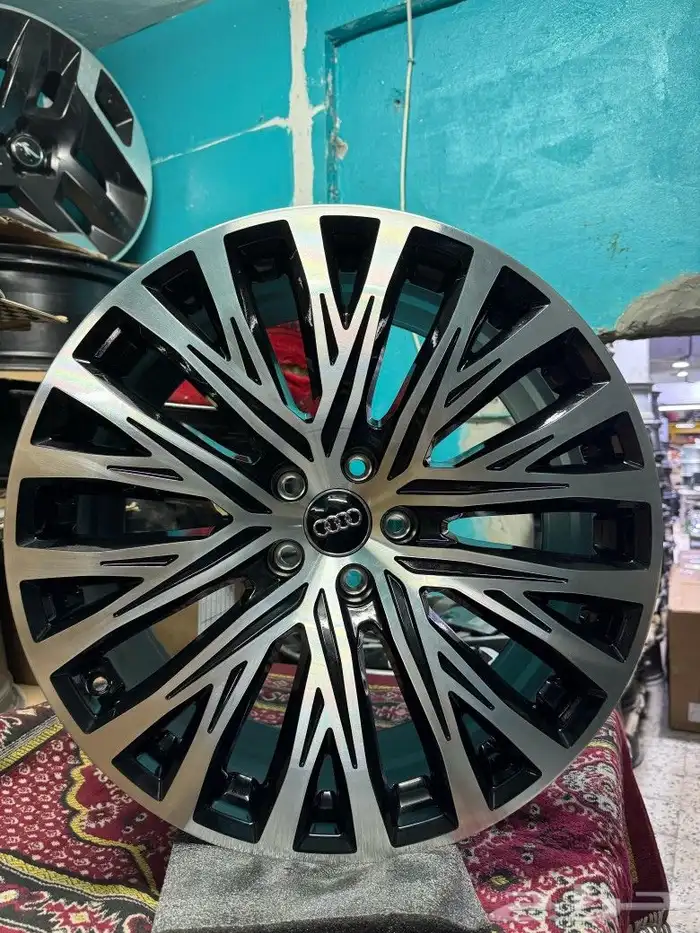 جنوط اودي A8l مقاس 20 موديل 2023 0