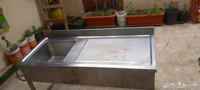 السلام عليكم ورحمه الله وبركاته اغراض محل للبيع 7