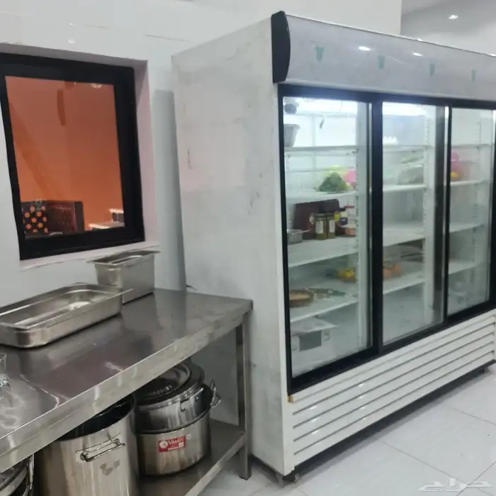 اغراض مطعم كامل للبيع 7