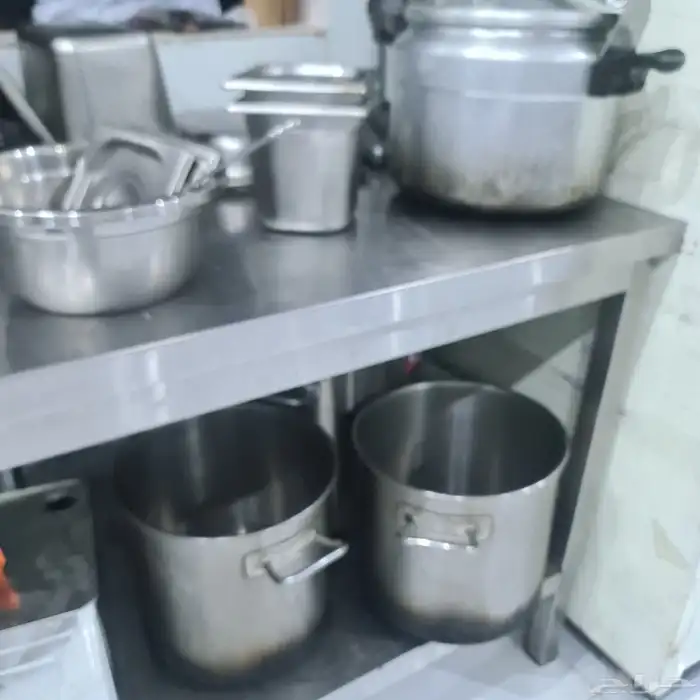 اغراض مطعم كامل للبيع 1