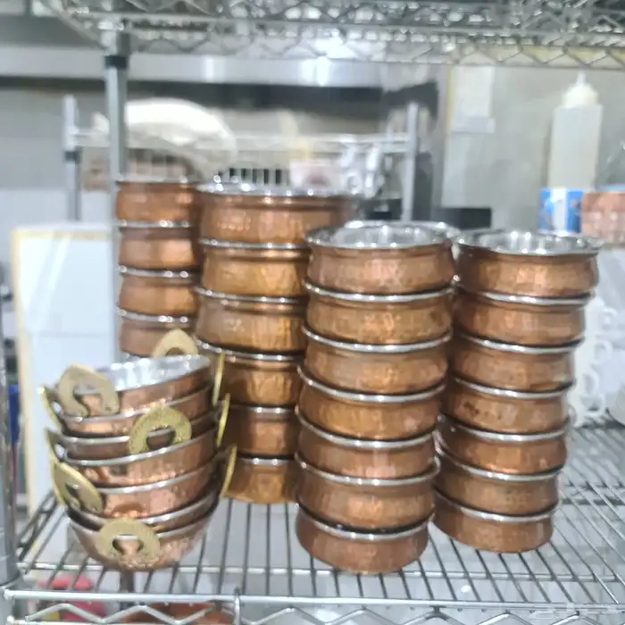 اغراض مطعم كامل للبيع 3